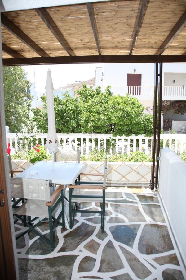 Pergola Aparthotel Livadi  Exteriör bild